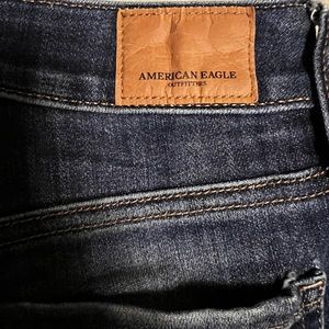 Woman’s American eagle skinny jeans size 6